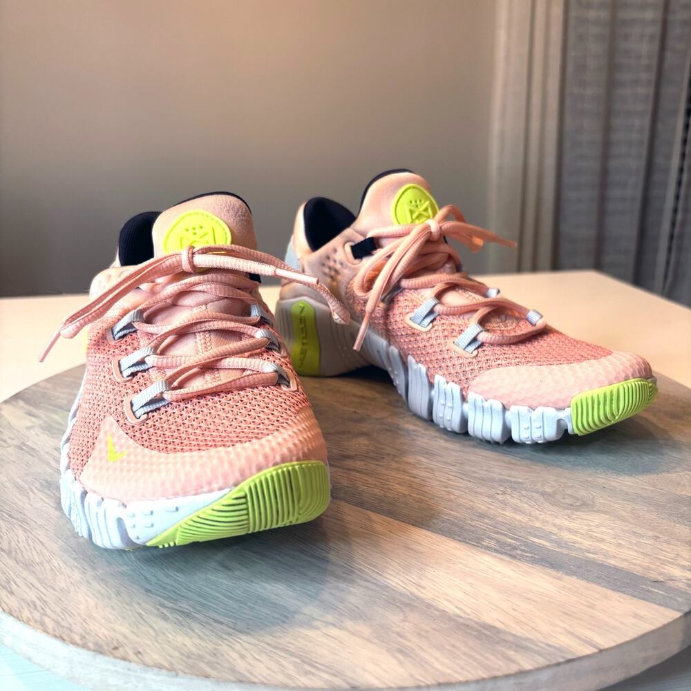 Nike Free Metcon 4 Artic Orange Green CZ0596-800 Women's Size 7 Sneakers Shoes
